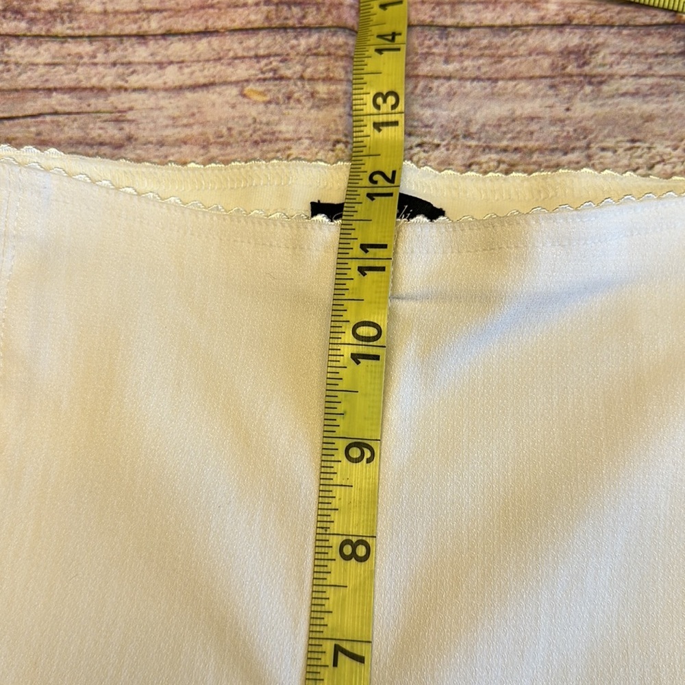 Klaveli White Bermuda Stretch to Fit Shorts • Sz 18 • NWT! - Picture 10 of 12